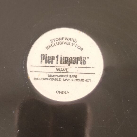Pier 1 Imports Wave Salad Plate 8 3/8" Plate Set of 2 - Picture 7 of 8